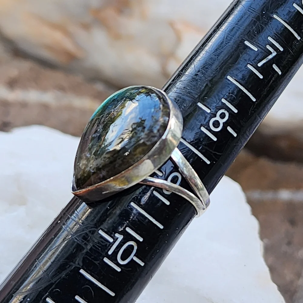 Genuine Labradorite Raw Cristal White Rhodium/925 Silver Ring